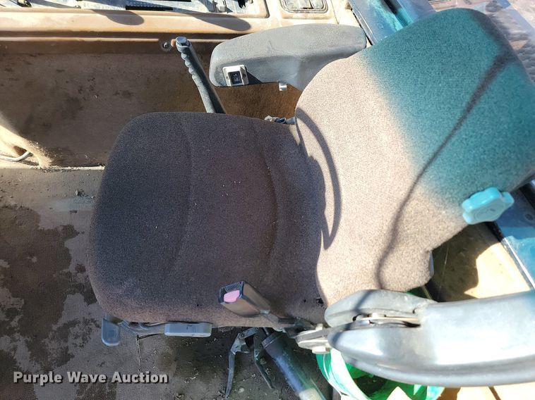 image for item LA9592 1994 Caterpillar Challenger 85C tractor