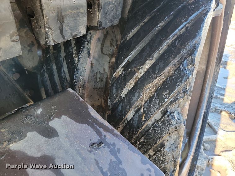 image for item LA9592 1994 Caterpillar Challenger 85C tractor