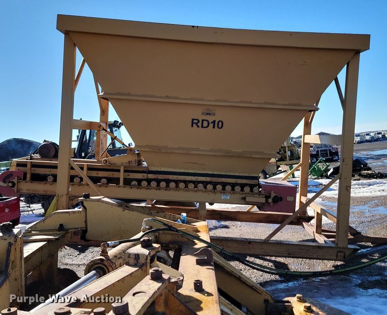 image for item LA9597 Portable hopper conveyor 