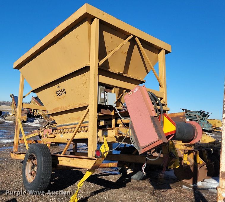 image for item LA9597 Portable hopper conveyor 