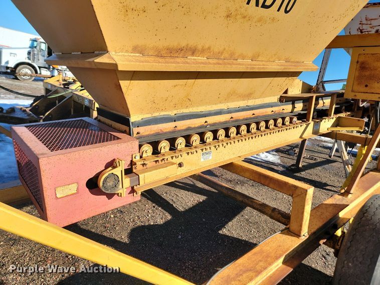 image for item LA9597 Portable hopper conveyor 