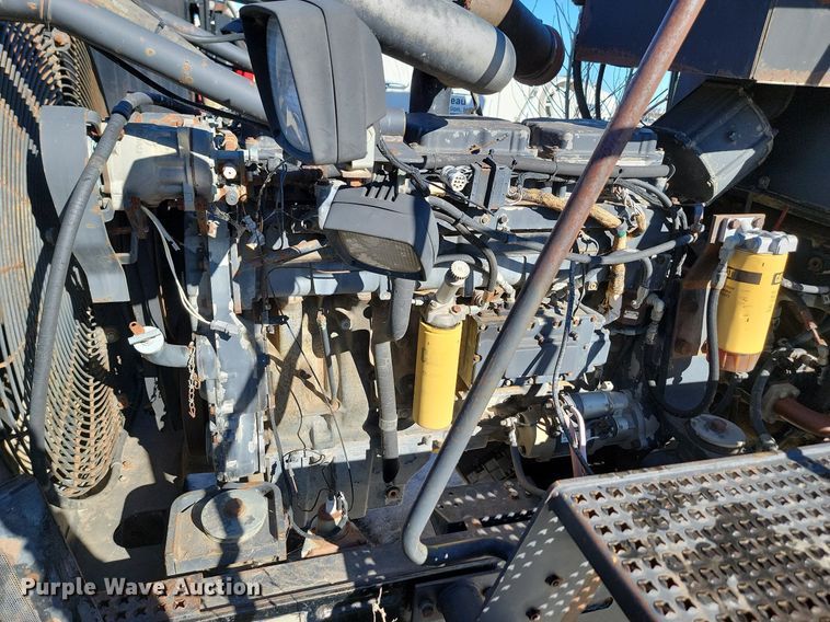 image for item LA9599 Caterpillar Challenger CH75C tractor