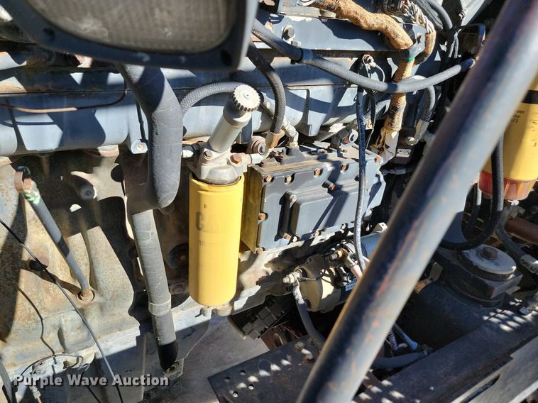 image for item LA9599 Caterpillar Challenger CH75C tractor