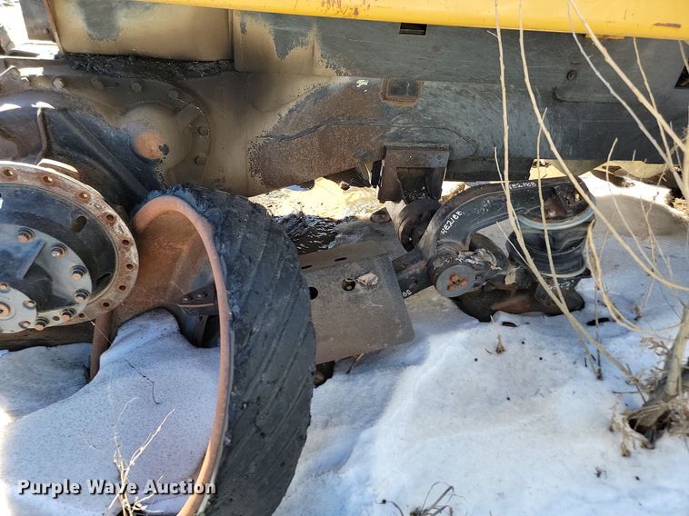 image for item LA9599 Caterpillar Challenger CH75C tractor