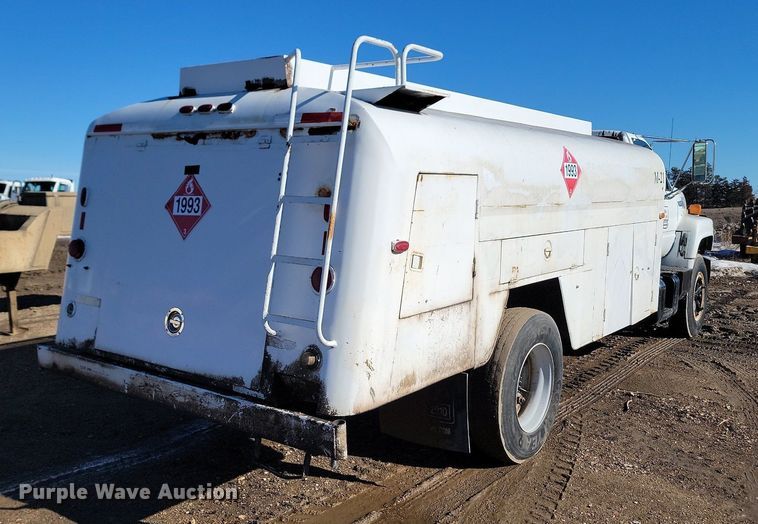 image for item LA9601 1992 GMC C7H042 fuel truck