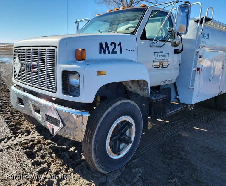 image for item LA9601 1992 GMC C7H042 fuel truck