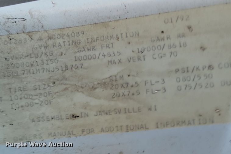 image for item LA9601 1992 GMC C7H042 fuel truck