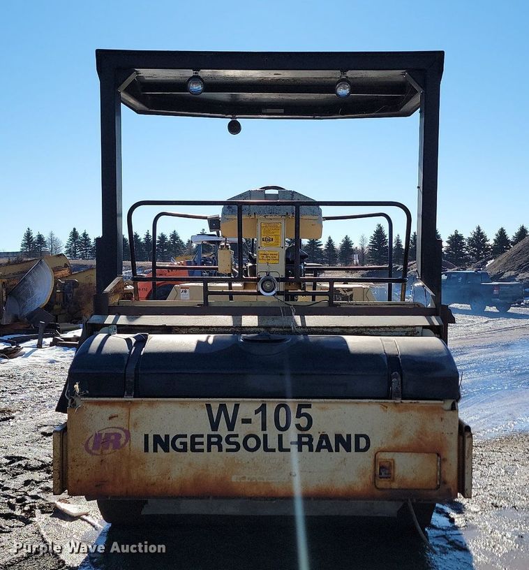 image for item LA9602 2000 Ingersoll Rand DD-130 double drum roller