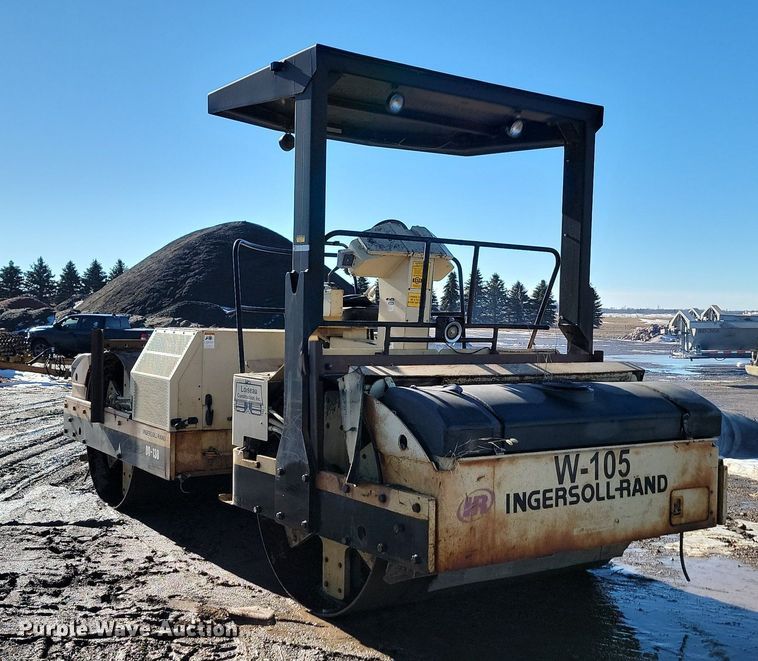 image for item LA9602 2000 Ingersoll Rand DD-130 double drum roller