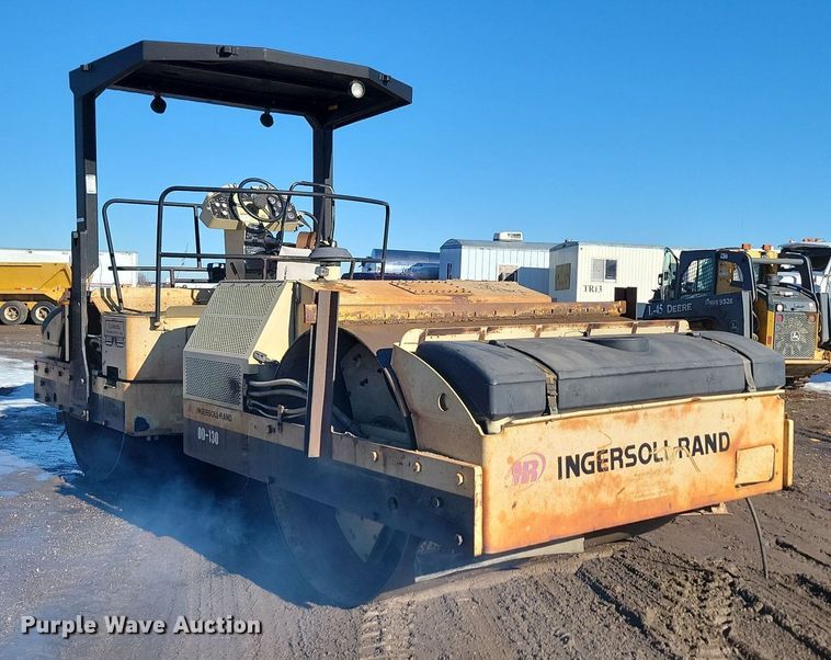 image for item LA9602 2000 Ingersoll Rand DD-130 double drum roller