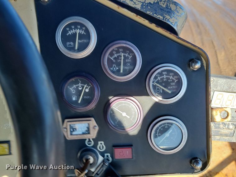 image for item LA9602 2000 Ingersoll Rand DD-130 double drum roller