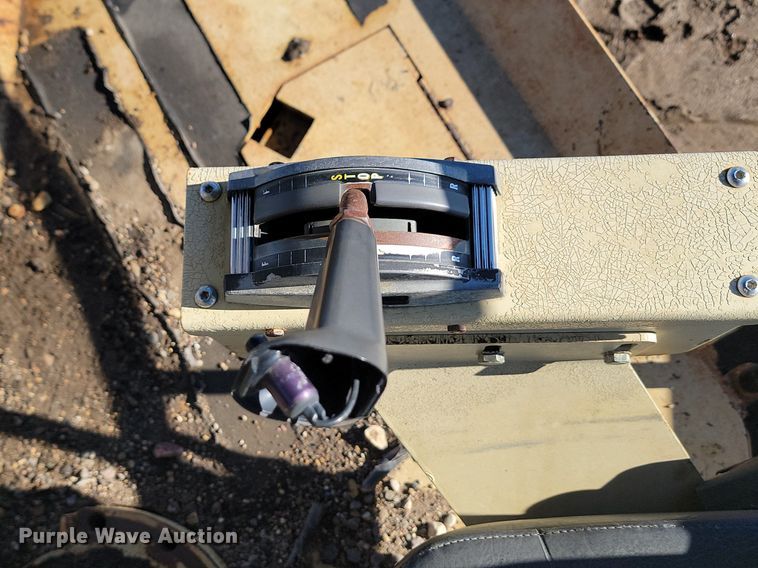 image for item LA9602 2000 Ingersoll Rand DD-130 double drum roller