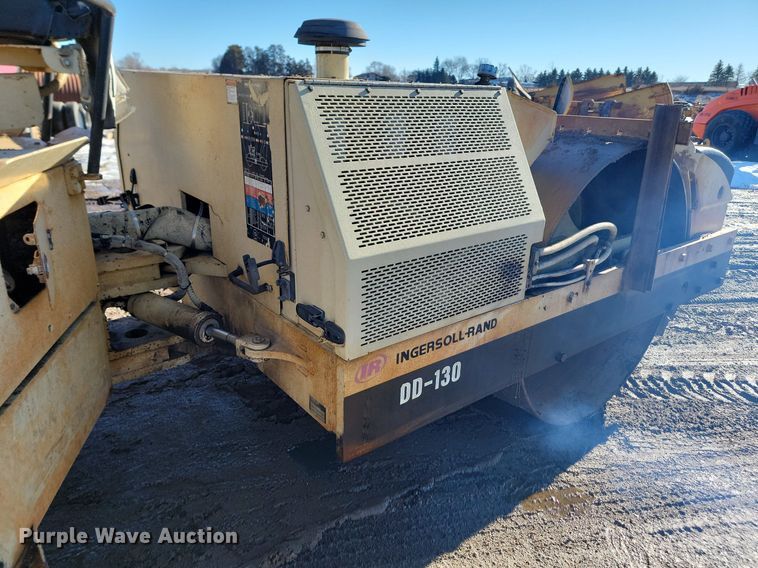 image for item LA9602 2000 Ingersoll Rand DD-130 double drum roller