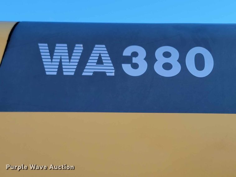 image for item LA9603 2000 Komatsu  WA380-3MC wheel loader