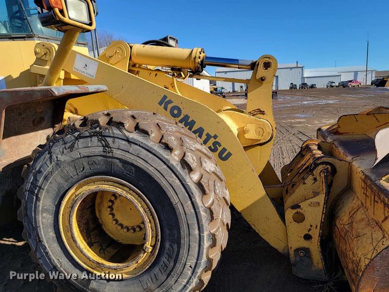 image for item LA9603 2000 Komatsu  WA380-3MC wheel loader