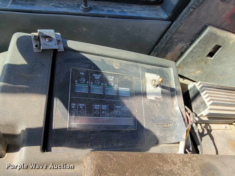 image for item LA9603 2000 Komatsu  WA380-3MC wheel loader