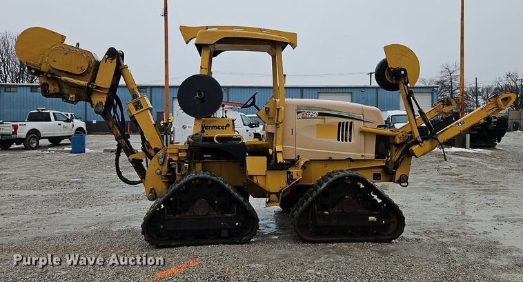 image for item LB9746 2010 Vermeer RTX1250 cable plow