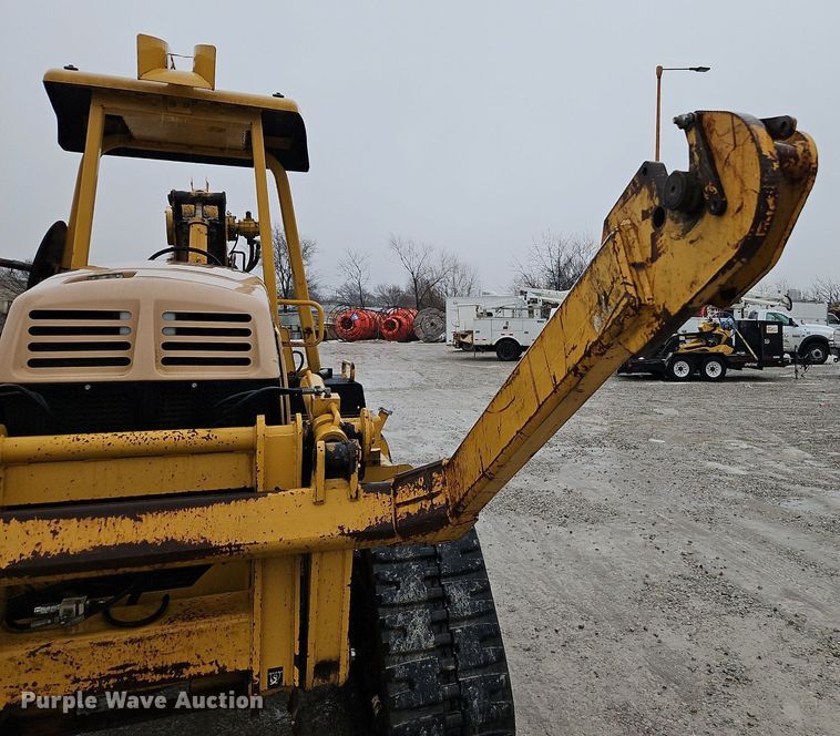 image for item LB9746 2010 Vermeer RTX1250 cable plow