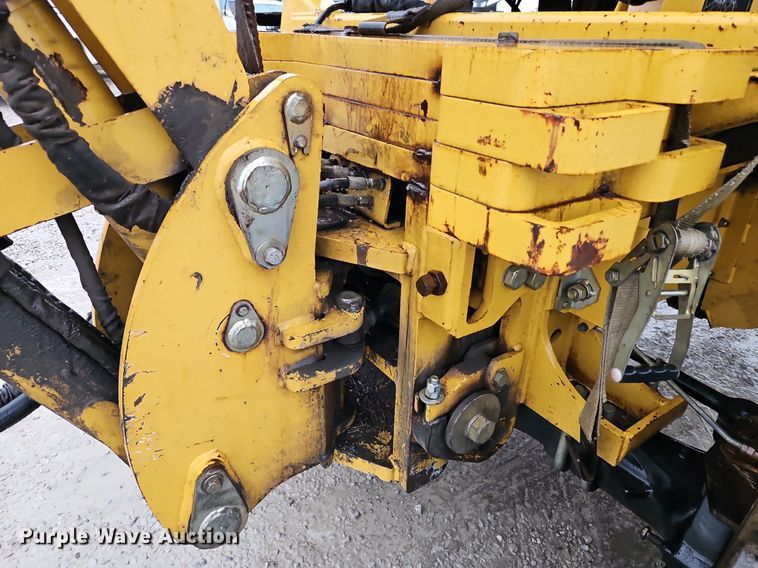 image for item LB9746 2010 Vermeer RTX1250 cable plow