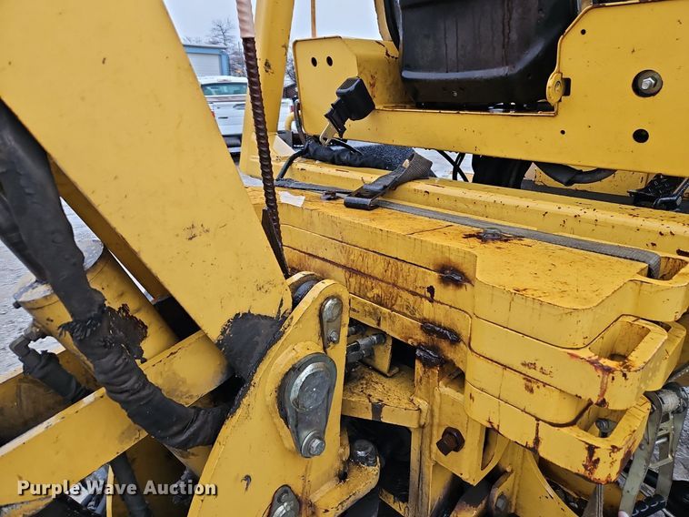 image for item LB9746 2010 Vermeer RTX1250 cable plow