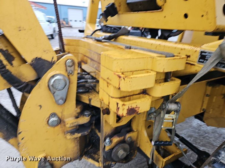 image for item LB9746 2010 Vermeer RTX1250 cable plow