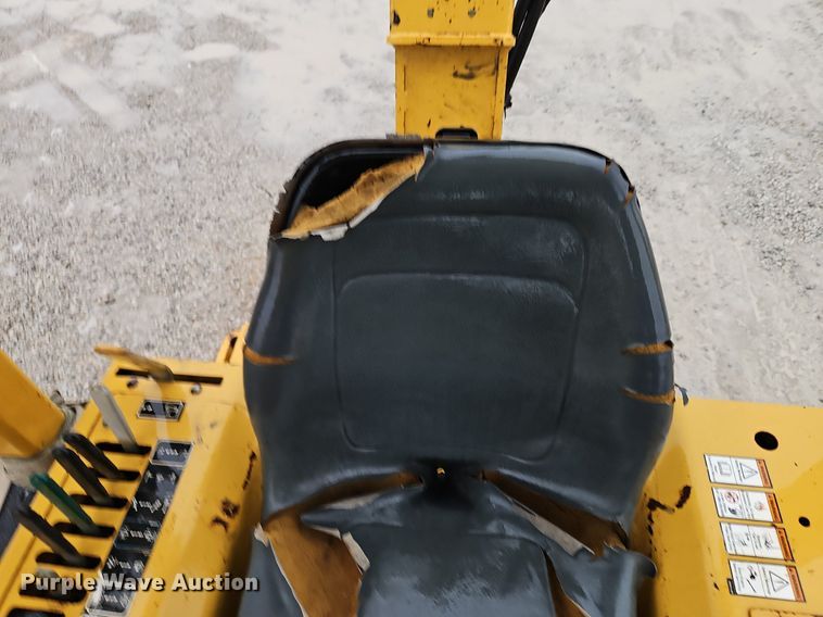 image for item LB9746 2010 Vermeer RTX1250 cable plow