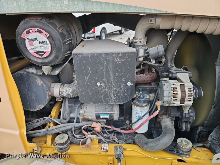 image for item LB9746 2010 Vermeer RTX1250 cable plow