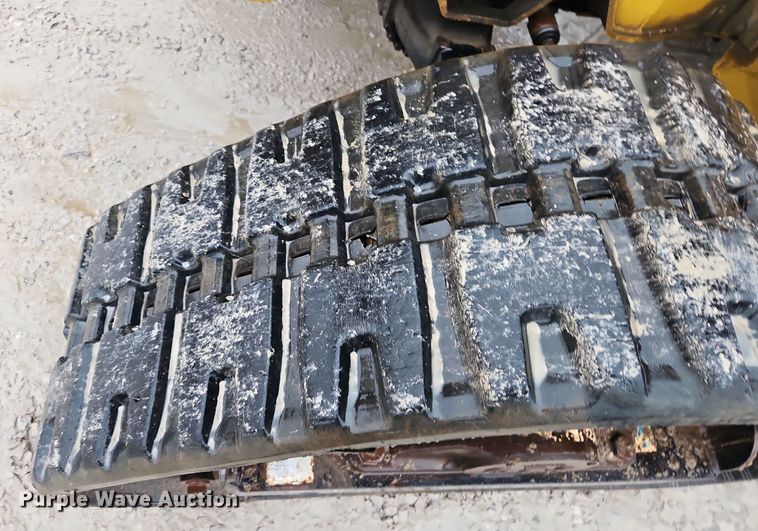 image for item LB9746 2010 Vermeer RTX1250 cable plow