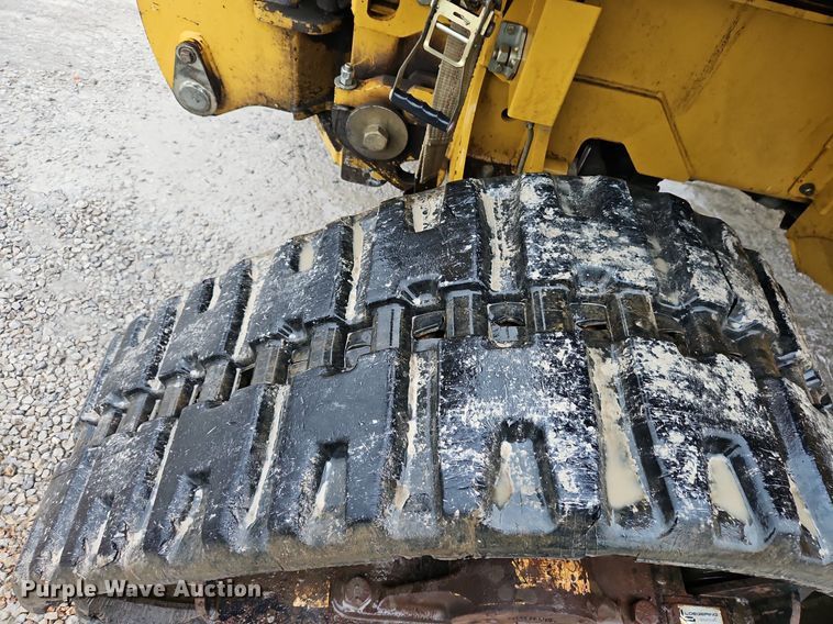 image for item LB9746 2010 Vermeer RTX1250 cable plow