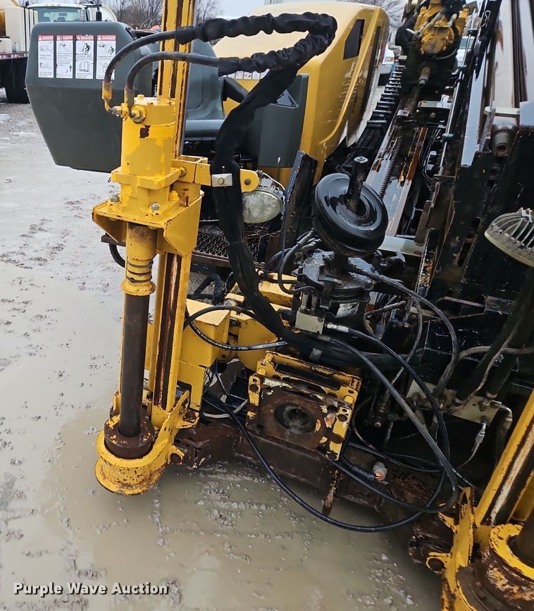 image for item LB9747 2014 Vermeer  D24X40 Series II directional boring unit