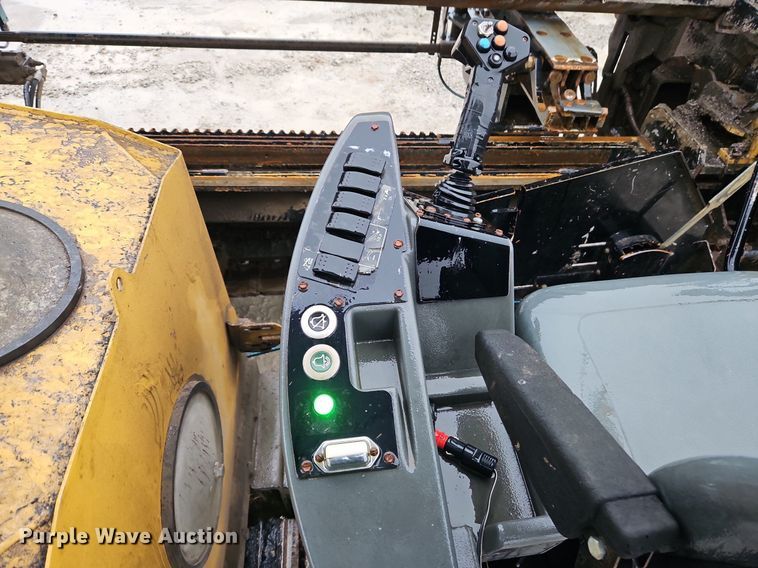 image for item LB9747 2014 Vermeer  D24X40 Series II directional boring unit