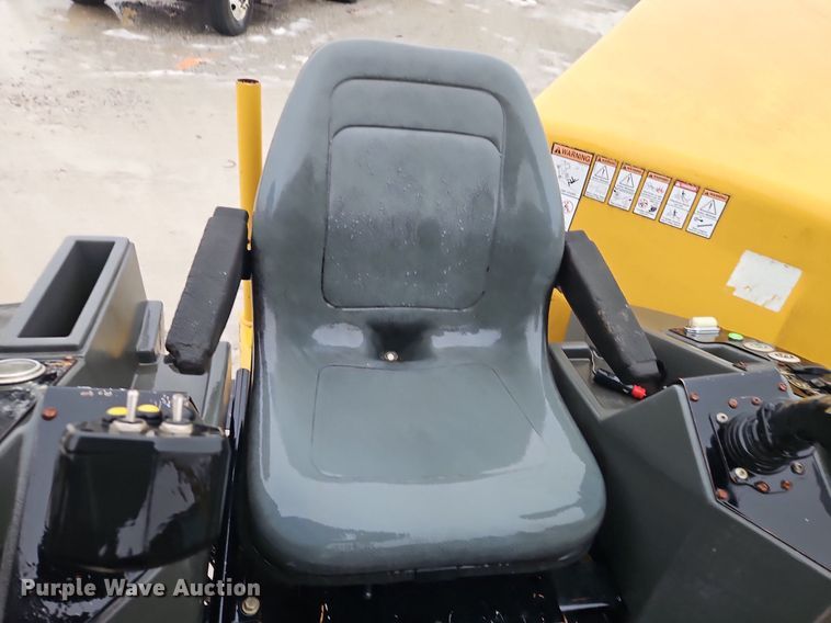 image for item LB9747 2014 Vermeer  D24X40 Series II directional boring unit