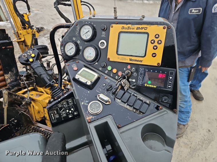 image for item LB9747 2014 Vermeer  D24X40 Series II directional boring unit