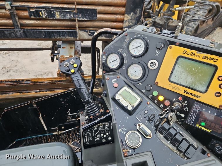 image for item LB9747 2014 Vermeer  D24X40 Series II directional boring unit