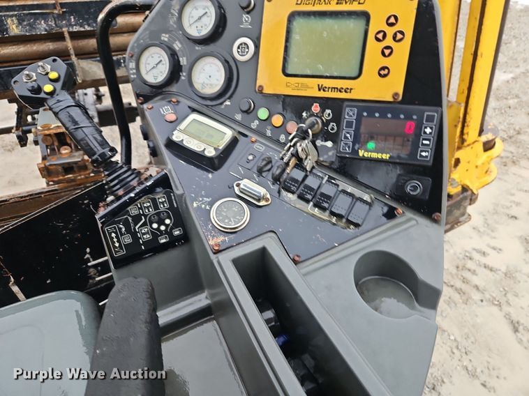 image for item LB9747 2014 Vermeer  D24X40 Series II directional boring unit