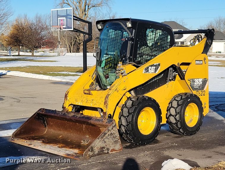 image for item LC9810 2012 Caterpillar 262C skid steer loader