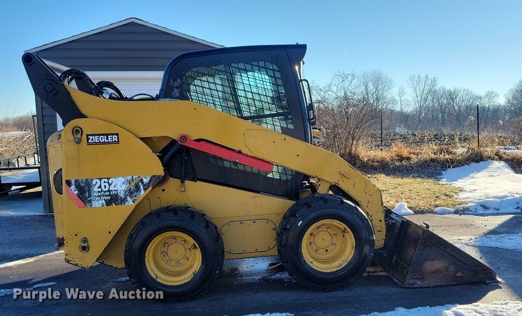 image for item LC9810 2012 Caterpillar 262C skid steer loader