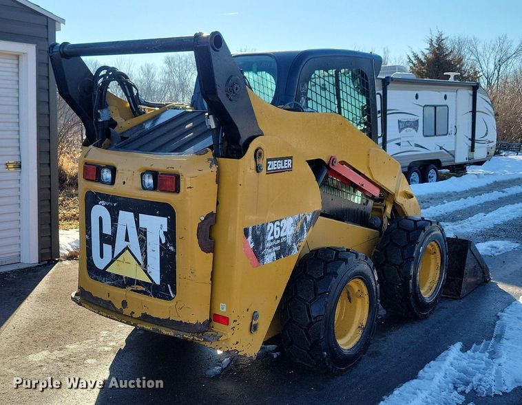 image for item LC9810 2012 Caterpillar 262C skid steer loader