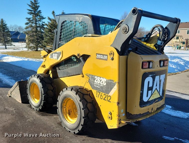 image for item LC9810 2012 Caterpillar 262C skid steer loader