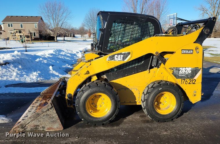 image for item LC9810 2012 Caterpillar 262C skid steer loader