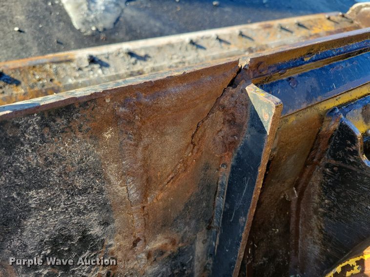 image for item LC9810 2012 Caterpillar 262C skid steer loader