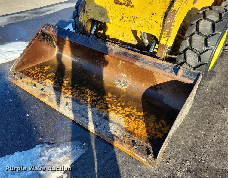 image for item LC9810 2012 Caterpillar 262C skid steer loader