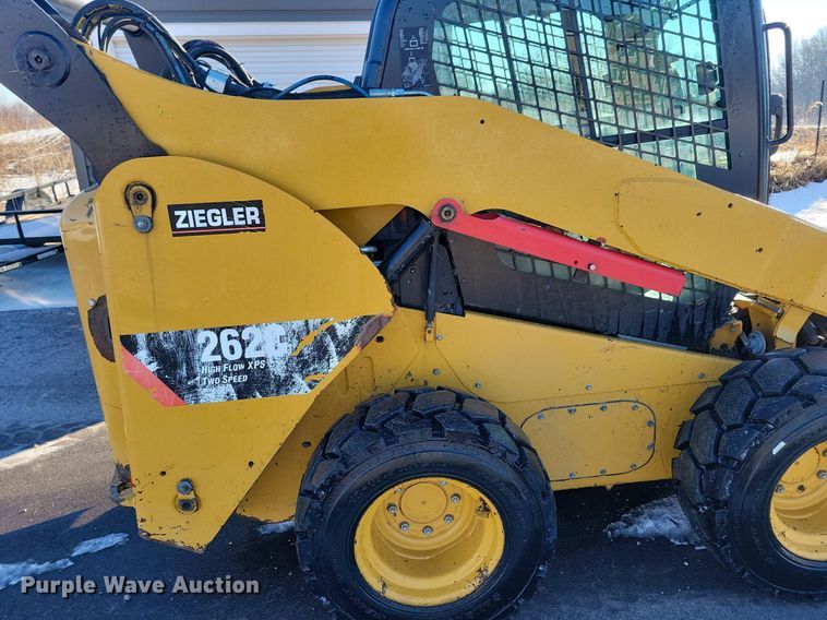 image for item LC9810 2012 Caterpillar 262C skid steer loader