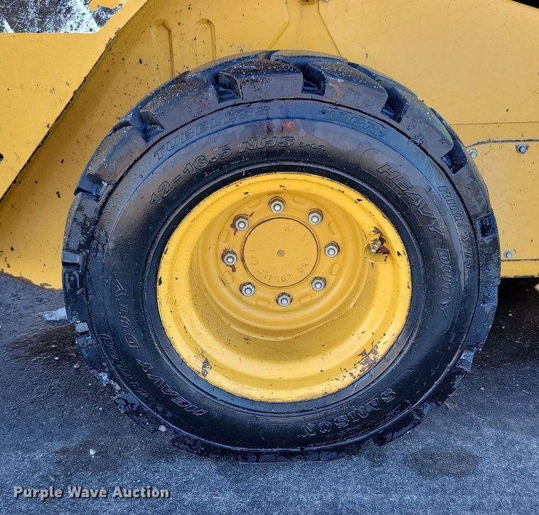 image for item LC9810 2012 Caterpillar 262C skid steer loader