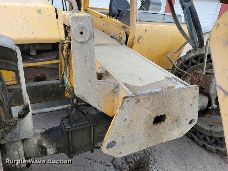 image for item LC9811 1998 Gehl DL-6H telehandler