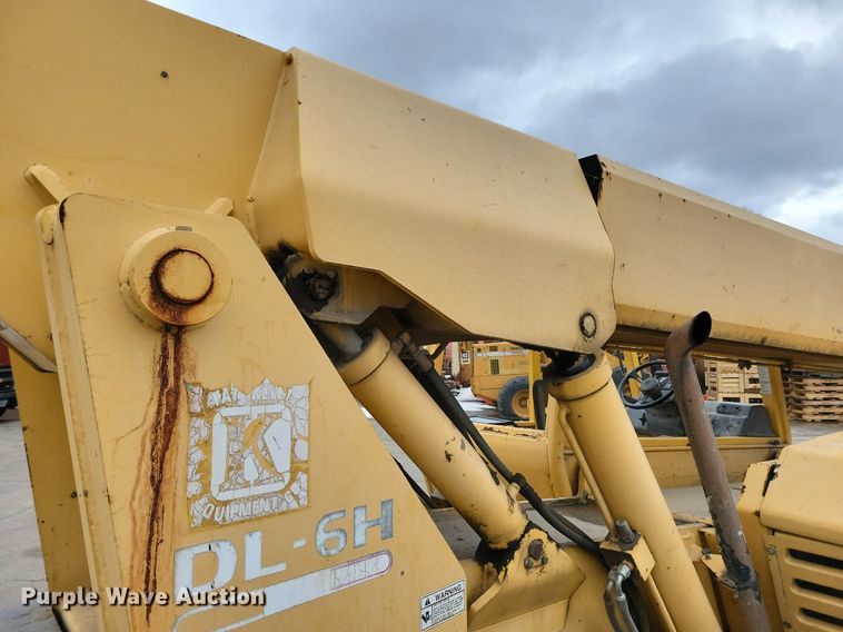 image for item LC9811 1998 Gehl DL-6H telehandler