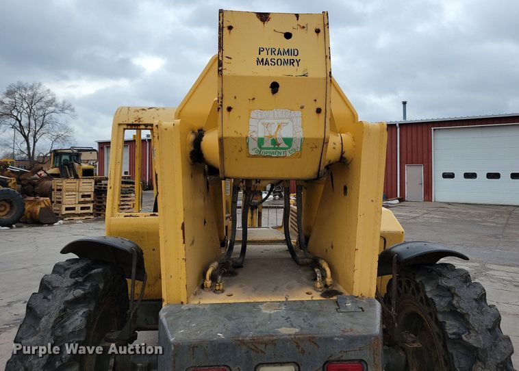 image for item LC9811 1998 Gehl DL-6H telehandler