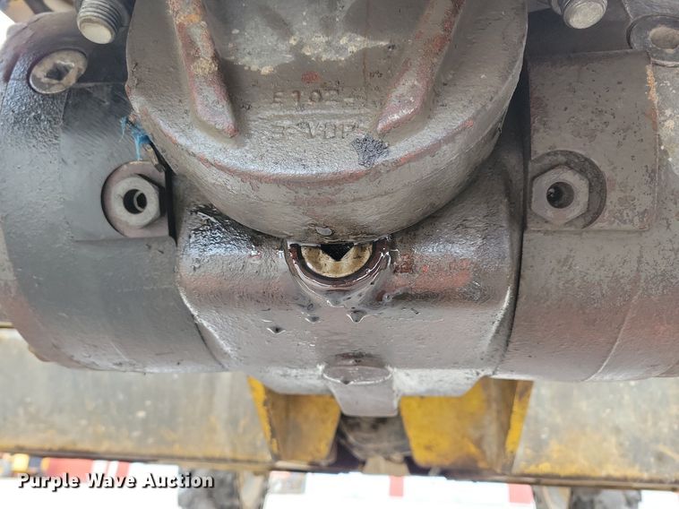 image for item LC9811 1998 Gehl DL-6H telehandler