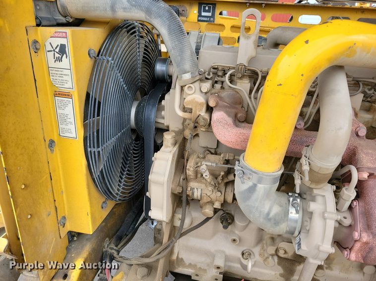 image for item LC9811 1998 Gehl DL-6H telehandler