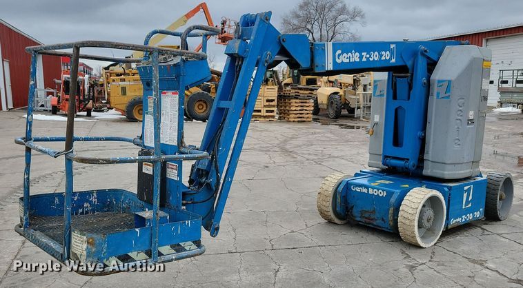 image for item LC9812 1999 Genie Z-30/20 boom lift